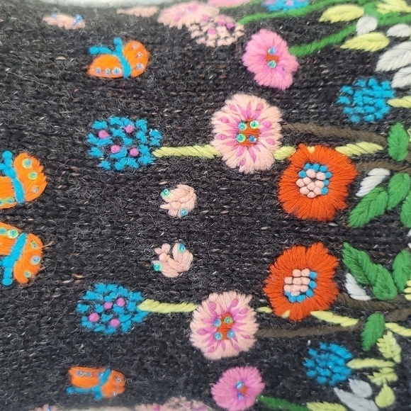 Desigual Black Wool Blend Knit Sleeveless Mini Dress. Embroidered - Size Medium - Picture 6 of 9